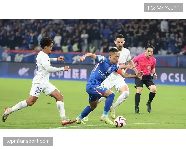 吴曦技术特点：攻守兼备中场核心，跑动覆盖广组织调度稳健